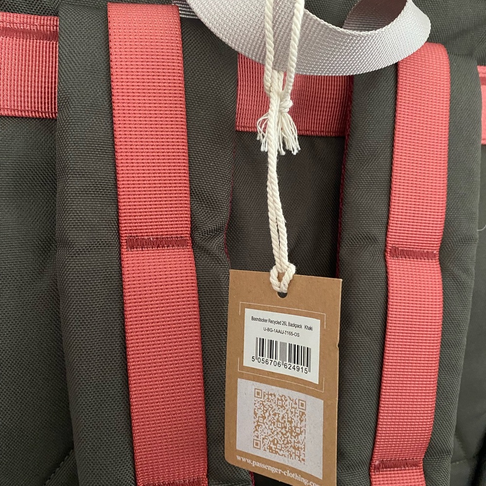 Passenger Boondocker Recycled 26L Backpack - Khaki - NWT - Picture 4 of 10
